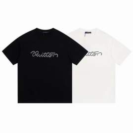 Picture of Louis Vuitton T Shirts Short _SKULVS-XLjdtx19937429